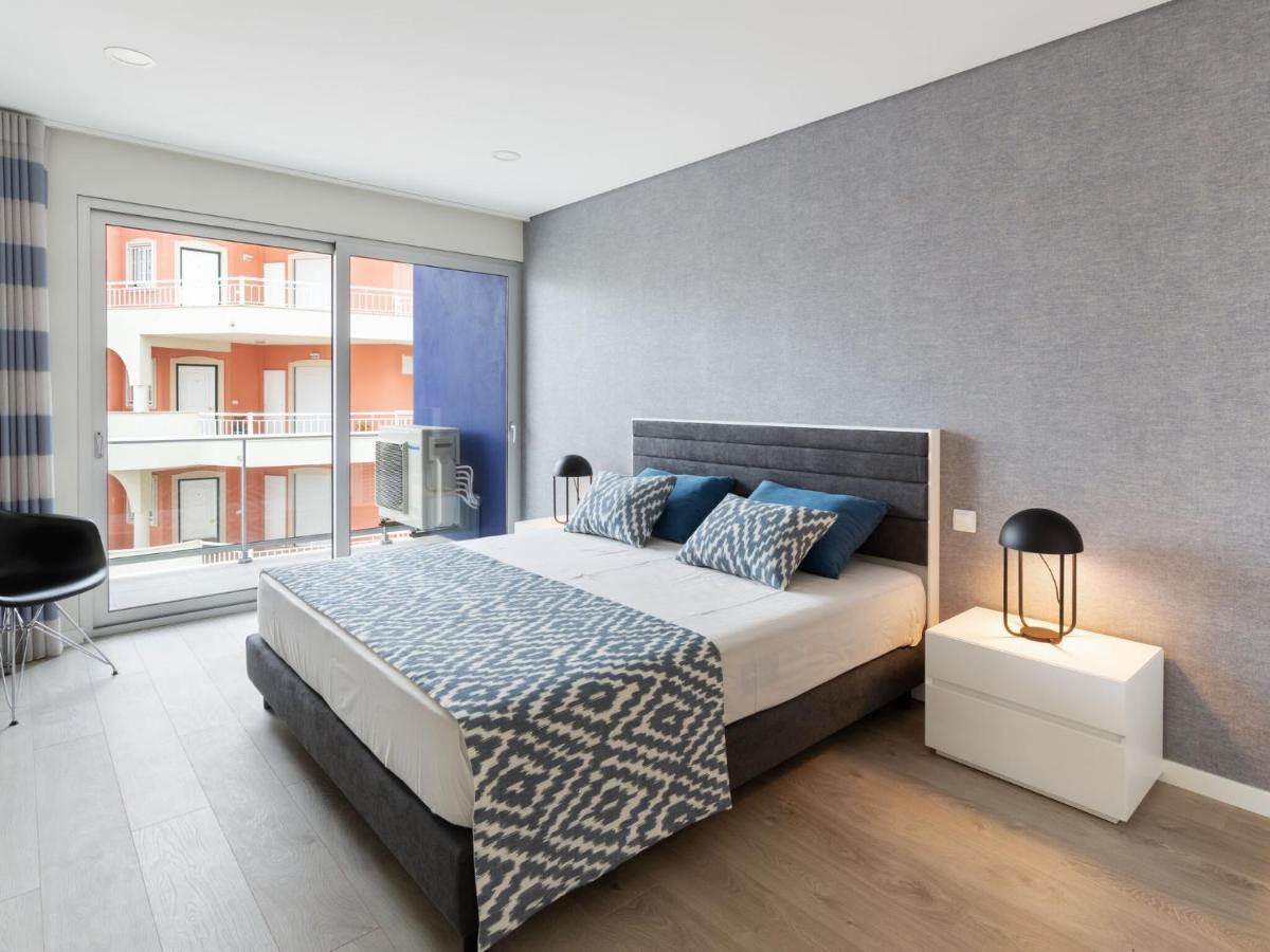 Beautiful Apartment In S O Martinho Do Porto With Balcony São Martinho do Porto Eksteriør bilde
