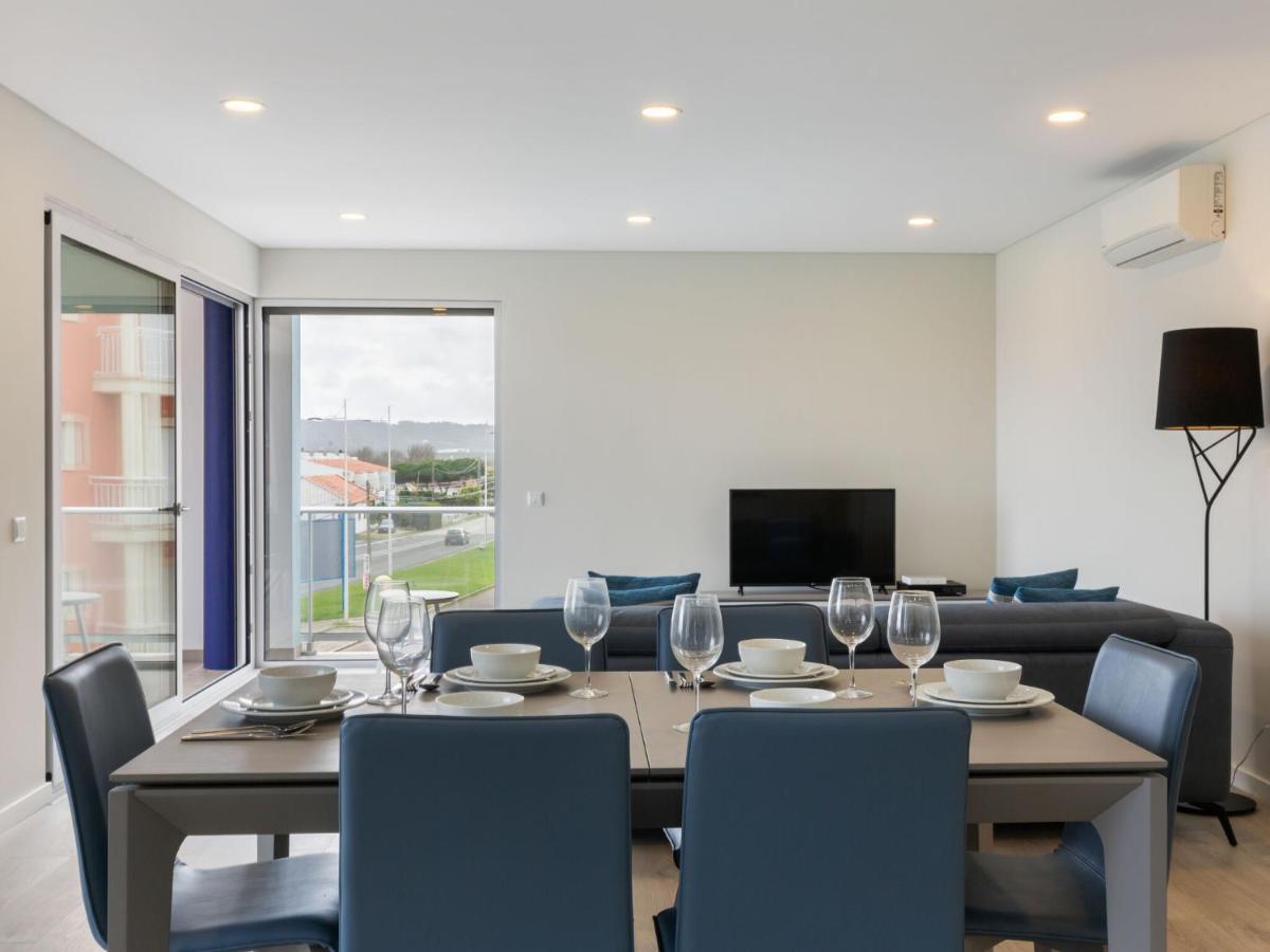 Beautiful Apartment In S O Martinho Do Porto With Balcony São Martinho do Porto Eksteriør bilde